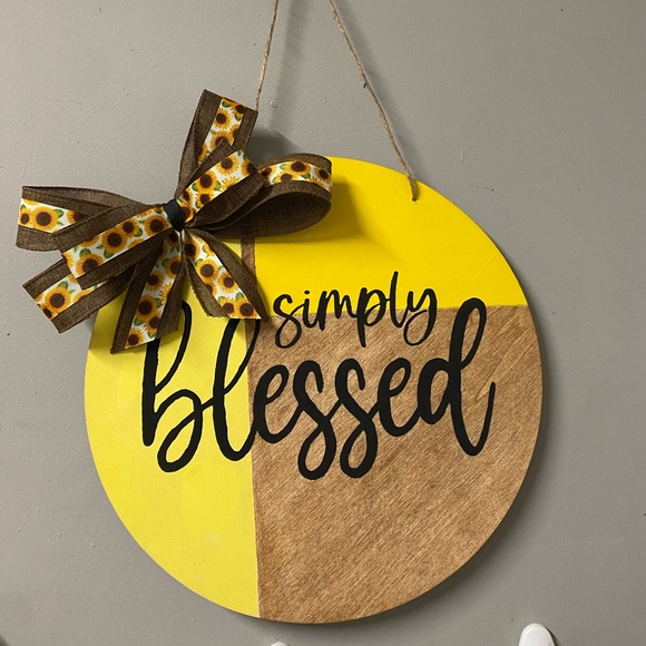 Hand painted door decor! - Picture 1 of 4